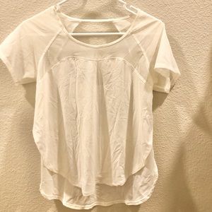 • lululemon top •